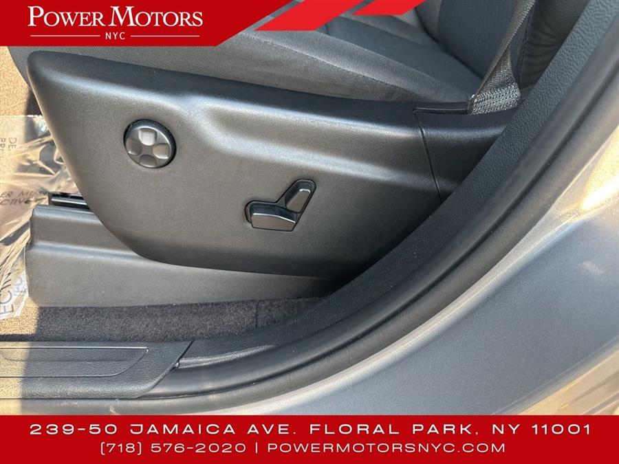 2019 Jeep Grand Cherokee Laredo E, available for sale in Floral Park, New York | Shop Auto NY. Floral Park, New York 2019 Jeep Grand Cherokee Laredo E, available for sale in Floral Park, New York | Shop Auto NY. Floral Park, New York