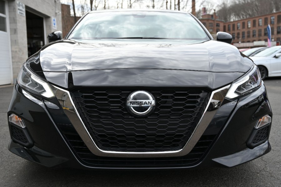 2022 Nissan Altima 2.5 SR AWD Sedan, available for sale in Waterbury, Connecticut | Highline Car Connection. Waterbury, Connecticut 2022 Nissan Altima 2.5 SR AWD Sedan, available for sale in Waterbury, Connecticut | Highline Car Connection. Waterbury, Connecticut