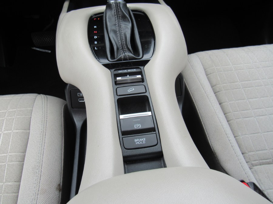 2025 Honda HR-V LX, available for sale in Worcester, Massachusetts | Hilario's Auto Sales Inc.. Worcester, Massachusetts 2025 Honda HR-V LX, available for sale in Worcester, Massachusetts | Hilario's Auto Sales Inc.. Worcester, Massachusetts