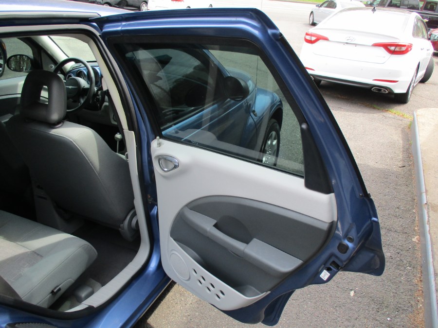 2007 Chrysler PT Cruiser 4dr Wgn, available for sale in Meriden, Connecticut | Cos Central Auto. Meriden, Connecticut 2007 Chrysler PT Cruiser 4dr Wgn, available for sale in Meriden, Connecticut | Cos Central Auto. Meriden, Connecticut