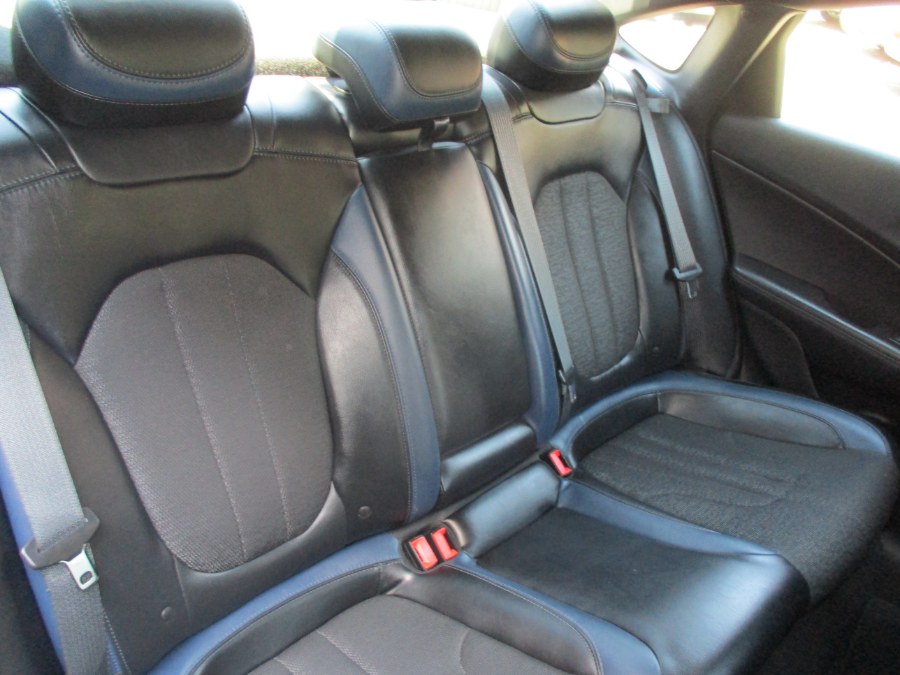 2015 Chrysler 200 4dr Sdn S AWD, available for sale in Meriden, Connecticut | Cos Central Auto. Meriden, Connecticut 2015 Chrysler 200 4dr Sdn S AWD, available for sale in Meriden, Connecticut | Cos Central Auto. Meriden, Connecticut