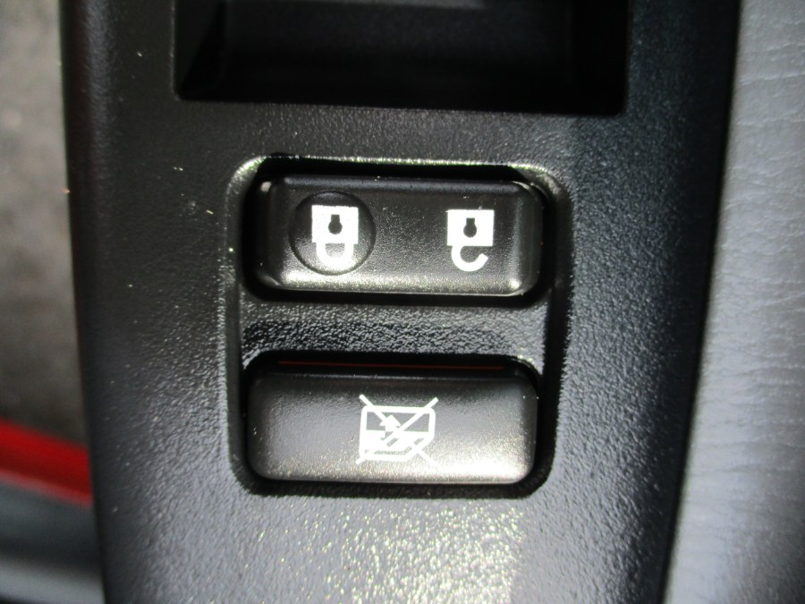 2013 Toyota Tacoma V6 4x4 Club Cab, available for sale in Meriden, Connecticut | Cos Central Auto. Meriden, Connecticut 2013 Toyota Tacoma V6 4x4 Club Cab, available for sale in Meriden, Connecticut | Cos Central Auto. Meriden, Connecticut