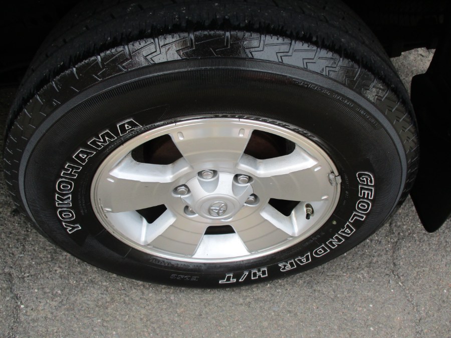 2013 Toyota Tacoma V6 4x4 Club Cab, available for sale in Meriden, Connecticut | Cos Central Auto. Meriden, Connecticut 2013 Toyota Tacoma V6 4x4 Club Cab, available for sale in Meriden, Connecticut | Cos Central Auto. Meriden, Connecticut