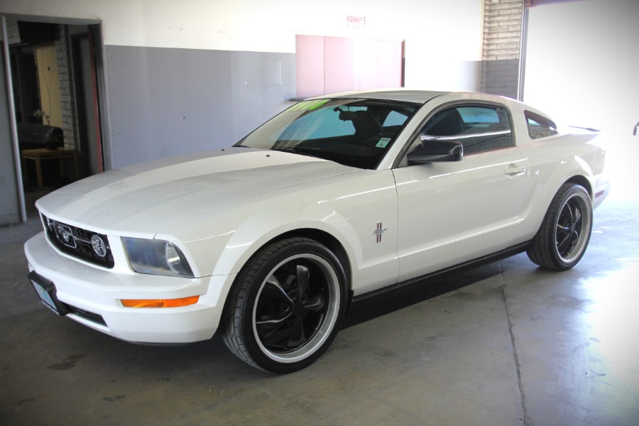 2007 Ford Mustang 2dr Cpe Deluxe, available for sale in Garden Grove, California | U Save Auto Auction. Garden Grove, California 2007 Ford Mustang 2dr Cpe Deluxe, available for sale in Garden Grove, California | U Save Auto Auction. Garden Grove, California