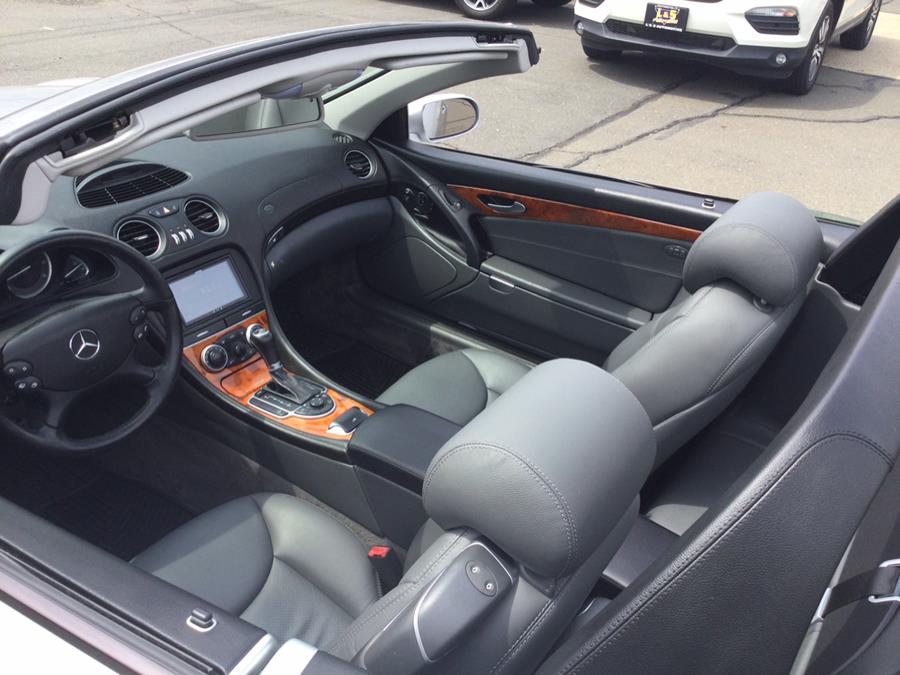 2005 Mercedes-Benz SL-Class 2dr Roadster 5.0L, available for sale in Plantsville, Connecticut | L&S Automotive LLC. Plantsville, Connecticut 2005 Mercedes-Benz SL-Class 2dr Roadster 5.0L, available for sale in Plantsville, Connecticut | L&S Automotive LLC. Plantsville, Connecticut