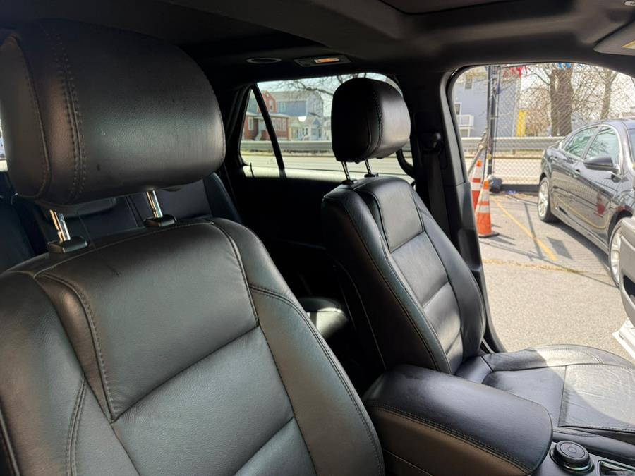 2015 Ford Explorer 4WD 4dr XLT, available for sale in Revere, Massachusetts | Wonderland Auto. Revere, Massachusetts 2015 Ford Explorer 4WD 4dr XLT, available for sale in Revere, Massachusetts | Wonderland Auto. Revere, Massachusetts