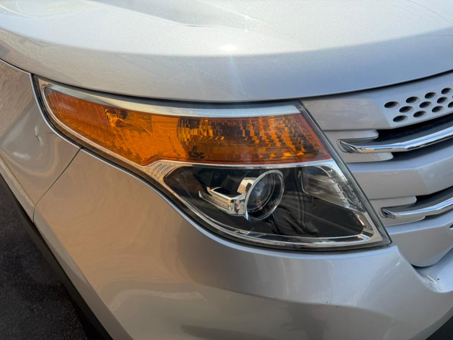 2015 Ford Explorer 4WD 4dr XLT, available for sale in Revere, Massachusetts | Wonderland Auto. Revere, Massachusetts 2015 Ford Explorer 4WD 4dr XLT, available for sale in Revere, Massachusetts | Wonderland Auto. Revere, Massachusetts