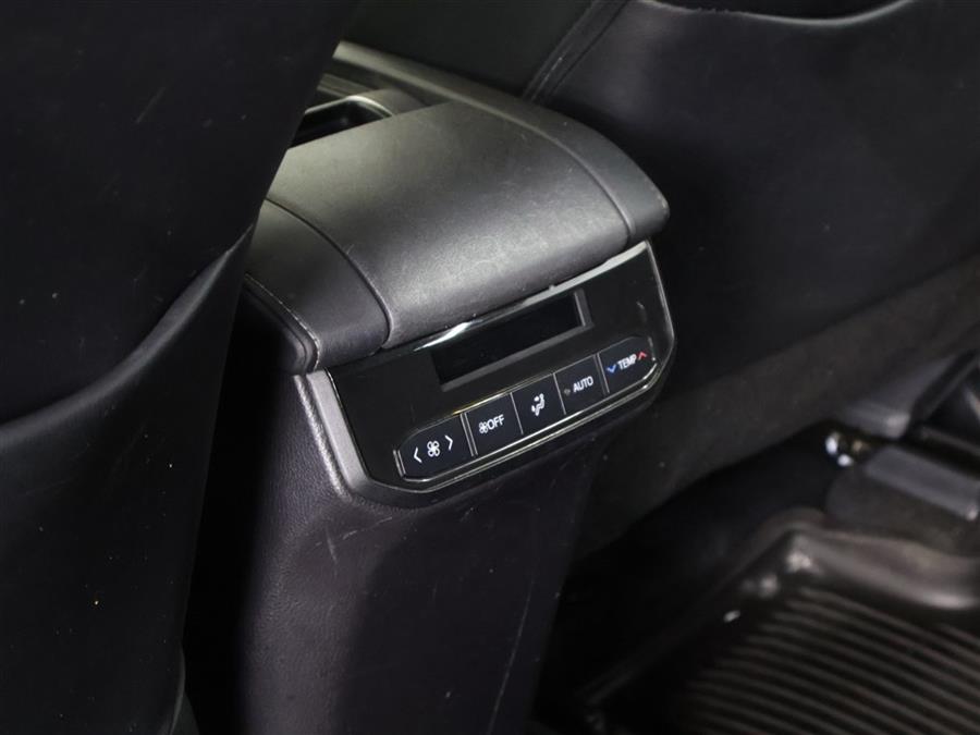 2021 Toyota Highlander XLE, available for sale in Paterson, New Jersey | Fast Track Motors. Paterson, New Jersey 2021 Toyota Highlander XLE, available for sale in Paterson, New Jersey | Fast Track Motors. Paterson, New Jersey
