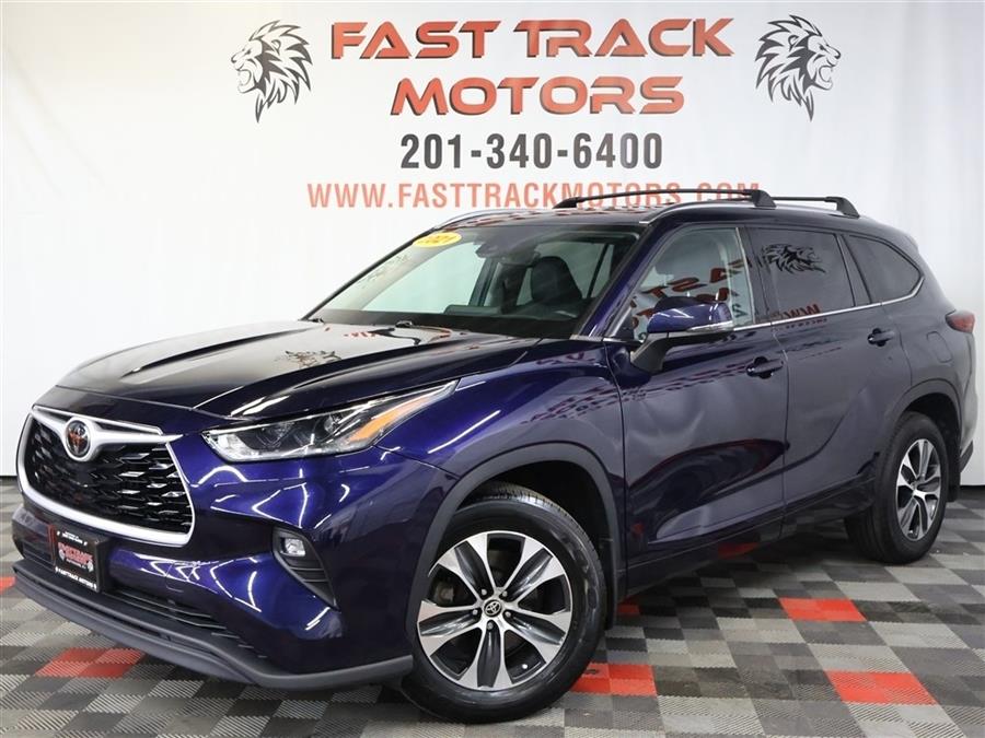 2021 Toyota Highlander XLE, available for sale in Paterson, New Jersey | Fast Track Motors. Paterson, New Jersey 2021 Toyota Highlander XLE, available for sale in Paterson, New Jersey | Fast Track Motors. Paterson, New Jersey