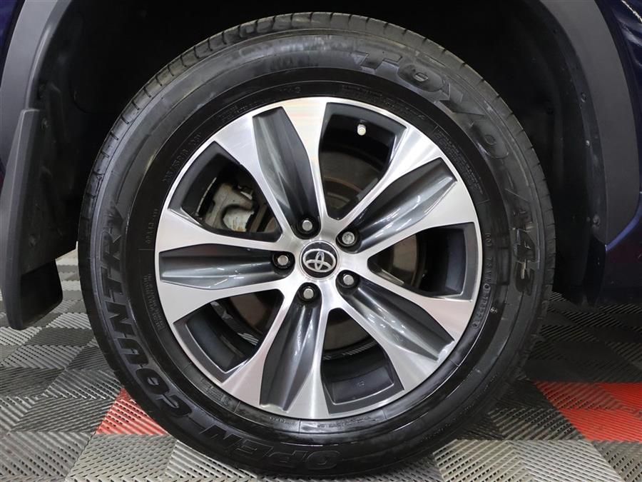 2021 Toyota Highlander XLE, available for sale in Paterson, New Jersey | Fast Track Motors. Paterson, New Jersey 2021 Toyota Highlander XLE, available for sale in Paterson, New Jersey | Fast Track Motors. Paterson, New Jersey