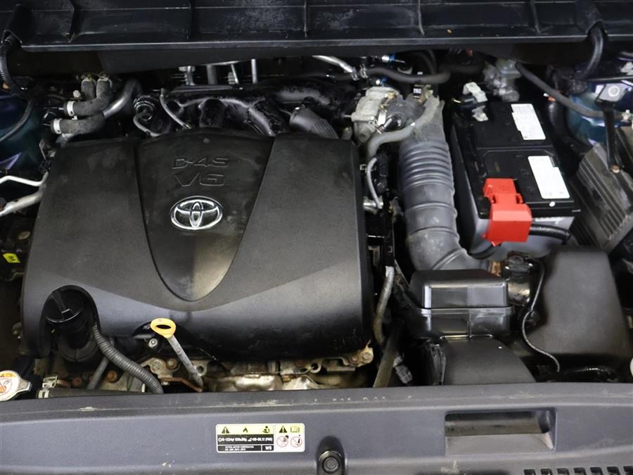 2021 Toyota Highlander XLE, available for sale in Paterson, New Jersey | Fast Track Motors. Paterson, New Jersey 2021 Toyota Highlander XLE, available for sale in Paterson, New Jersey | Fast Track Motors. Paterson, New Jersey