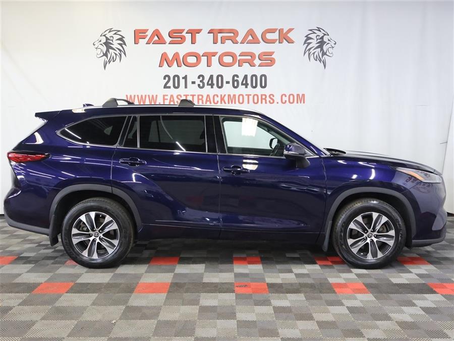 2021 Toyota Highlander XLE, available for sale in Paterson, New Jersey | Fast Track Motors. Paterson, New Jersey 2021 Toyota Highlander XLE, available for sale in Paterson, New Jersey | Fast Track Motors. Paterson, New Jersey