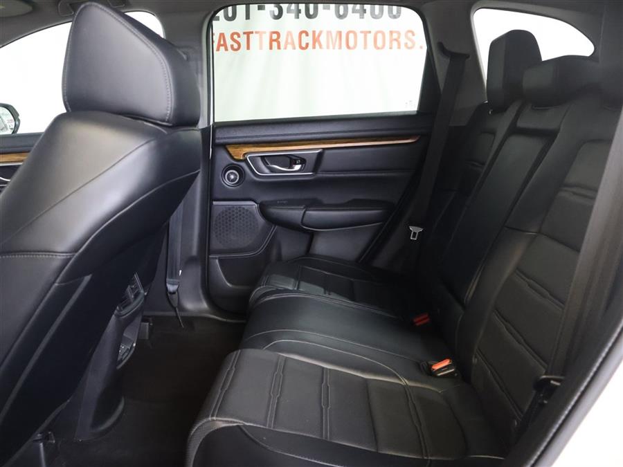 2017 Honda Cr-v EXL, available for sale in Paterson, New Jersey | Fast Track Motors. Paterson, New Jersey 2017 Honda Cr-v EXL, available for sale in Paterson, New Jersey | Fast Track Motors. Paterson, New Jersey
