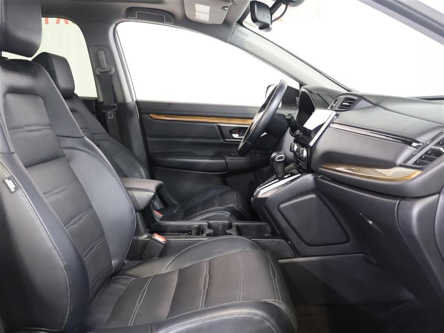 2017 Honda Cr-v EXL, available for sale in Paterson, New Jersey | Fast Track Motors. Paterson, New Jersey 2017 Honda Cr-v EXL, available for sale in Paterson, New Jersey | Fast Track Motors. Paterson, New Jersey