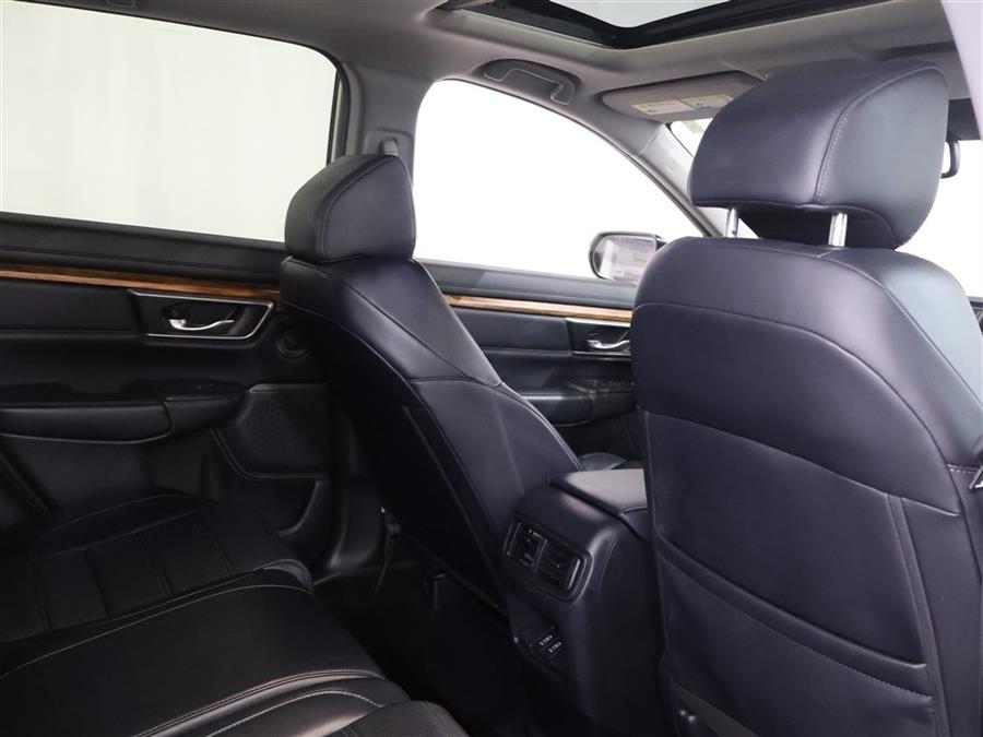 2017 Honda Cr-v EXL, available for sale in Paterson, New Jersey | Fast Track Motors. Paterson, New Jersey 2017 Honda Cr-v EXL, available for sale in Paterson, New Jersey | Fast Track Motors. Paterson, New Jersey