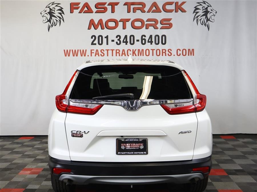 2017 Honda Cr-v EXL, available for sale in Paterson, New Jersey | Fast Track Motors. Paterson, New Jersey 2017 Honda Cr-v EXL, available for sale in Paterson, New Jersey | Fast Track Motors. Paterson, New Jersey