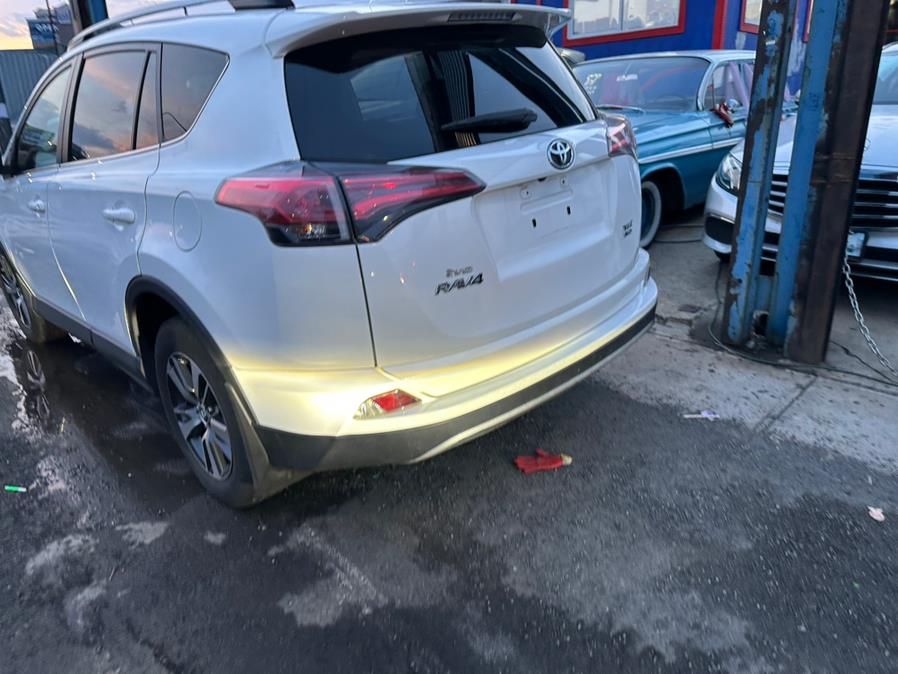 2018 Toyota RAV4 XLE AWD (Natl), available for sale in Brooklyn, New York | Brooklyn Auto Mall LLC. Brooklyn, New York 2018 Toyota RAV4 XLE AWD (Natl), available for sale in Brooklyn, New York | Brooklyn Auto Mall LLC. Brooklyn, New York