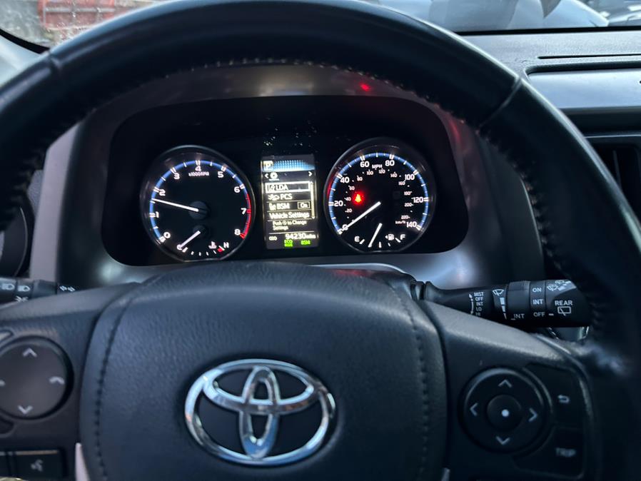 2018 Toyota RAV4 XLE AWD (Natl), available for sale in Brooklyn, New York | Brooklyn Auto Mall LLC. Brooklyn, New York 2018 Toyota RAV4 XLE AWD (Natl), available for sale in Brooklyn, New York | Brooklyn Auto Mall LLC. Brooklyn, New York