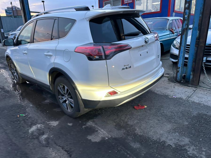 2018 Toyota RAV4 XLE AWD (Natl), available for sale in Brooklyn, New York | Brooklyn Auto Mall LLC. Brooklyn, New York 2018 Toyota RAV4 XLE AWD (Natl), available for sale in Brooklyn, New York | Brooklyn Auto Mall LLC. Brooklyn, New York