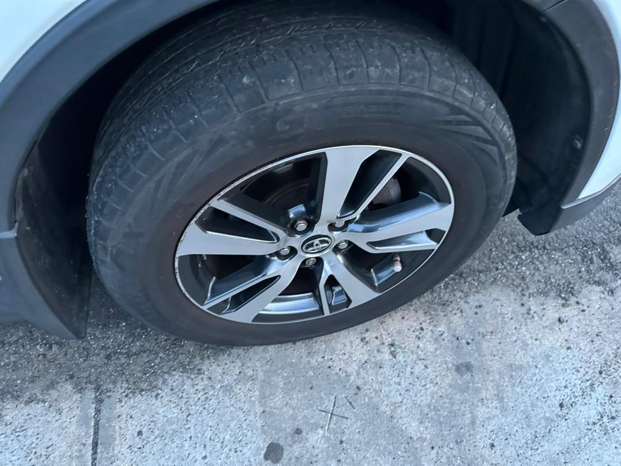2018 Toyota RAV4 XLE AWD (Natl), available for sale in Brooklyn, New York | Brooklyn Auto Mall LLC. Brooklyn, New York 2018 Toyota RAV4 XLE AWD (Natl), available for sale in Brooklyn, New York | Brooklyn Auto Mall LLC. Brooklyn, New York