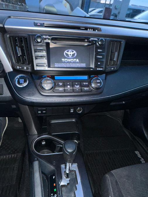 2018 Toyota RAV4 XLE AWD (Natl), available for sale in Brooklyn, New York | Brooklyn Auto Mall LLC. Brooklyn, New York 2018 Toyota RAV4 XLE AWD (Natl), available for sale in Brooklyn, New York | Brooklyn Auto Mall LLC. Brooklyn, New York