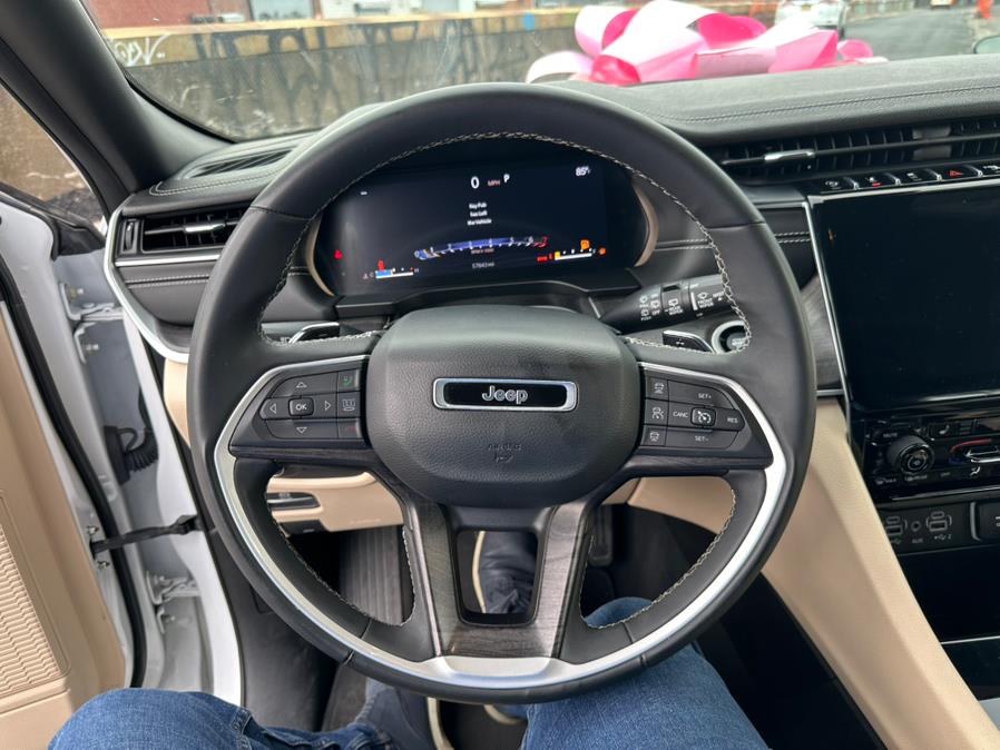 2023 Jeep Grand Cherokee L Limited 4x2, available for sale in Brooklyn, New York | Brooklyn Auto Mall LLC. Brooklyn, New York 2023 Jeep Grand Cherokee L Limited 4x2, available for sale in Brooklyn, New York | Brooklyn Auto Mall LLC. Brooklyn, New York