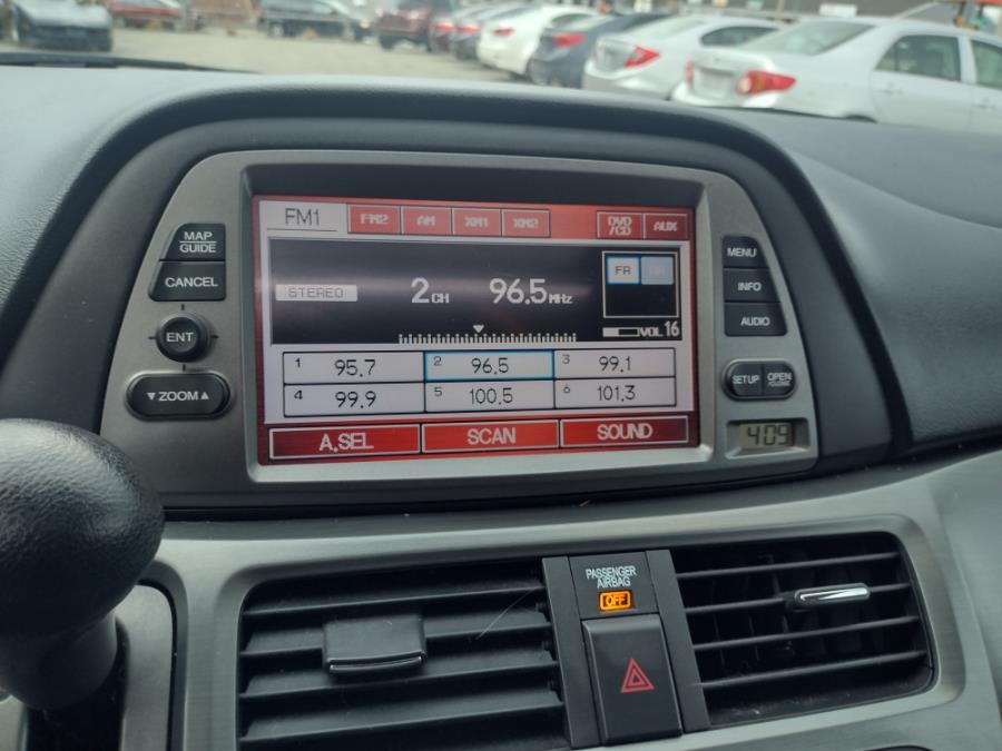 2005 Honda Odyssey EX-L AT with RES & NAVI, available for sale in Chicopee, Massachusetts | Matts Auto Mall LLC. Chicopee, Massachusetts 2005 Honda Odyssey EX-L AT with RES & NAVI, available for sale in Chicopee, Massachusetts | Matts Auto Mall LLC. Chicopee, Massachusetts