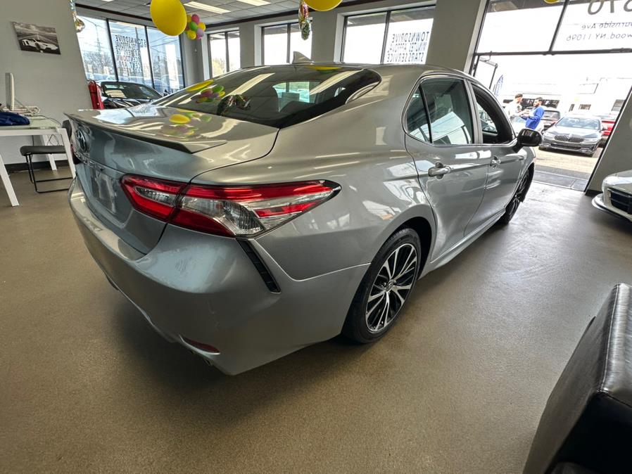2020 Toyota Camry SE Auto (Natl), available for sale in Inwood, New York | 5 Towns Drive. Inwood, New York 2020 Toyota Camry SE Auto (Natl), available for sale in Inwood, New York | 5 Towns Drive. Inwood, New York