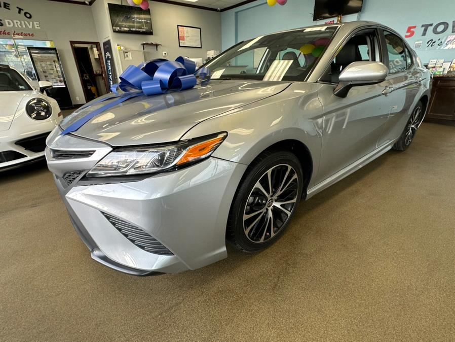 2020 Toyota Camry SE Auto (Natl), available for sale in Inwood, New York | 5 Towns Drive. Inwood, New York 2020 Toyota Camry SE Auto (Natl), available for sale in Inwood, New York | 5 Towns Drive. Inwood, New York