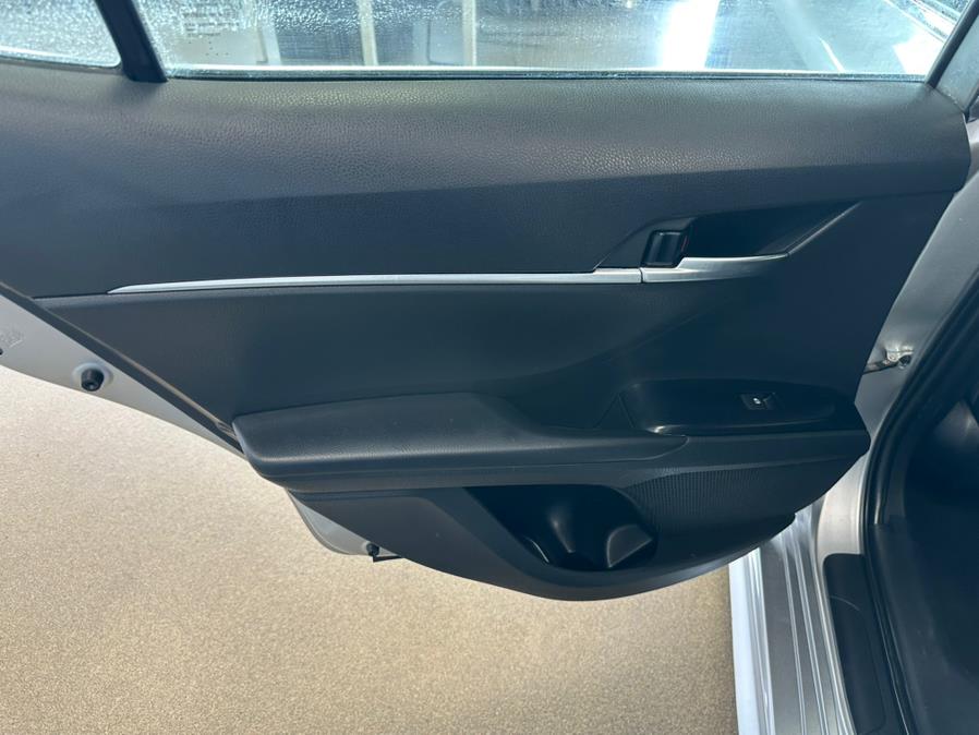 2020 Toyota Camry SE Auto (Natl), available for sale in Inwood, New York | 5 Towns Drive. Inwood, New York 2020 Toyota Camry SE Auto (Natl), available for sale in Inwood, New York | 5 Towns Drive. Inwood, New York