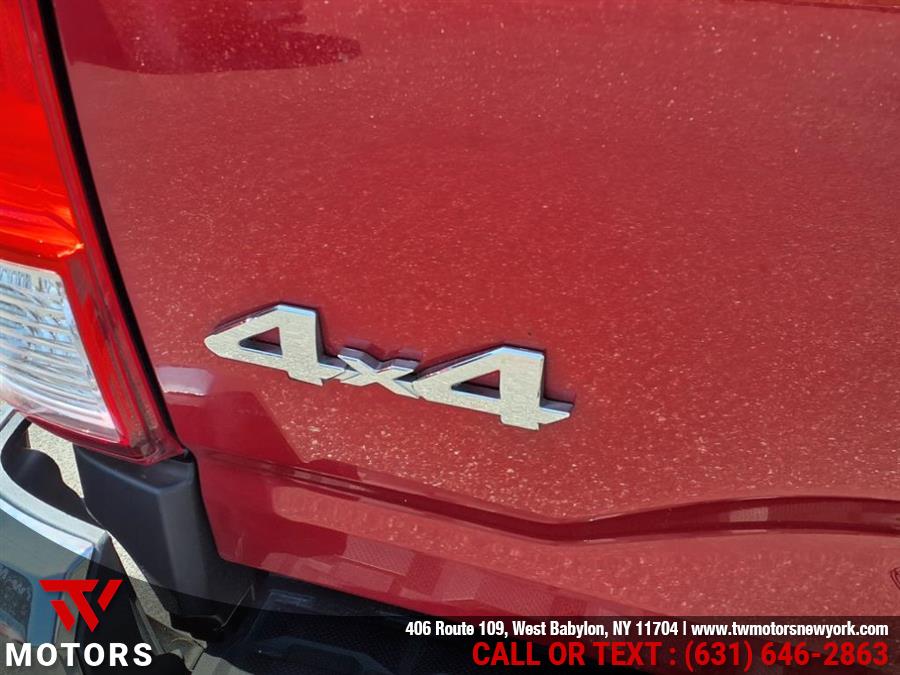 2016 Toyota Tacoma 4WD Double Cab LB V6 AT SR5 (Natl), available for sale in West Babylon, New York | TW Motors. West Babylon, New York 2016 Toyota Tacoma 4WD Double Cab LB V6 AT SR5 (Natl), available for sale in West Babylon, New York | TW Motors. West Babylon, New York