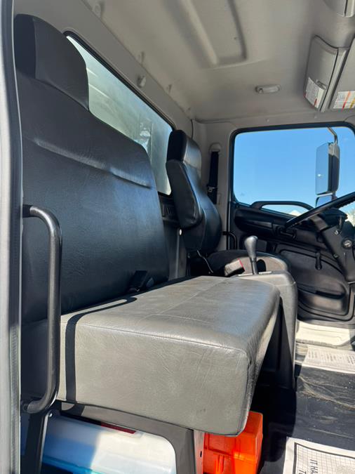 2020 Hino 268A 26 FT BOX ALUMINUM LIFT-GATE, available for sale in Paterson, New Jersey | Speedway Commercial Motors LLC. Paterson, New Jersey 2020 Hino 268A 26 FT BOX ALUMINUM LIFT-GATE, available for sale in Paterson, New Jersey | Speedway Commercial Motors LLC. Paterson, New Jersey