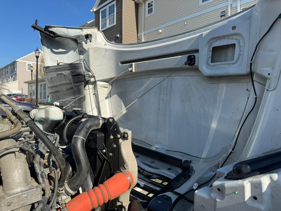 2020 Hino 268A 26 FT BOX ALUMINUM LIFT-GATE, available for sale in Paterson, New Jersey | Speedway Commercial Motors LLC. Paterson, New Jersey 2020 Hino 268A 26 FT BOX ALUMINUM LIFT-GATE, available for sale in Paterson, New Jersey | Speedway Commercial Motors LLC. Paterson, New Jersey