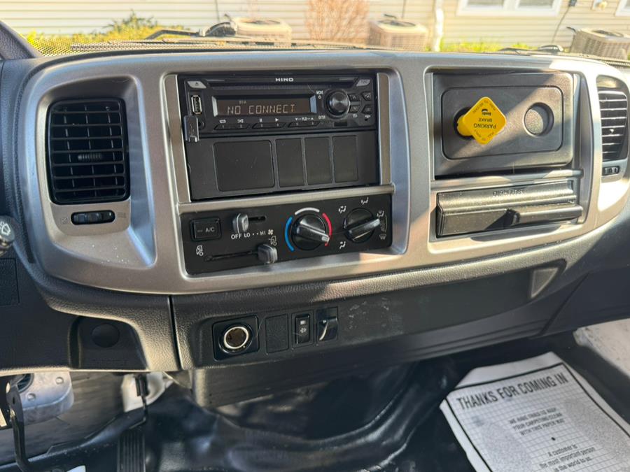 2020 Hino 268A 26 FT BOX ALUMINUM LIFT-GATE, available for sale in Paterson, New Jersey | Speedway Commercial Motors LLC. Paterson, New Jersey 2020 Hino 268A 26 FT BOX ALUMINUM LIFT-GATE, available for sale in Paterson, New Jersey | Speedway Commercial Motors LLC. Paterson, New Jersey