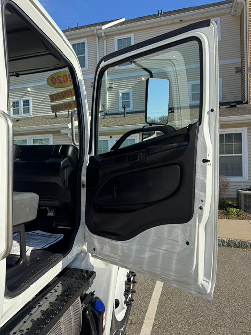 2020 Hino 268A 26 FT BOX ALUMINUM LIFT-GATE, available for sale in Paterson, New Jersey | Speedway Commercial Motors LLC. Paterson, New Jersey 2020 Hino 268A 26 FT BOX ALUMINUM LIFT-GATE, available for sale in Paterson, New Jersey | Speedway Commercial Motors LLC. Paterson, New Jersey