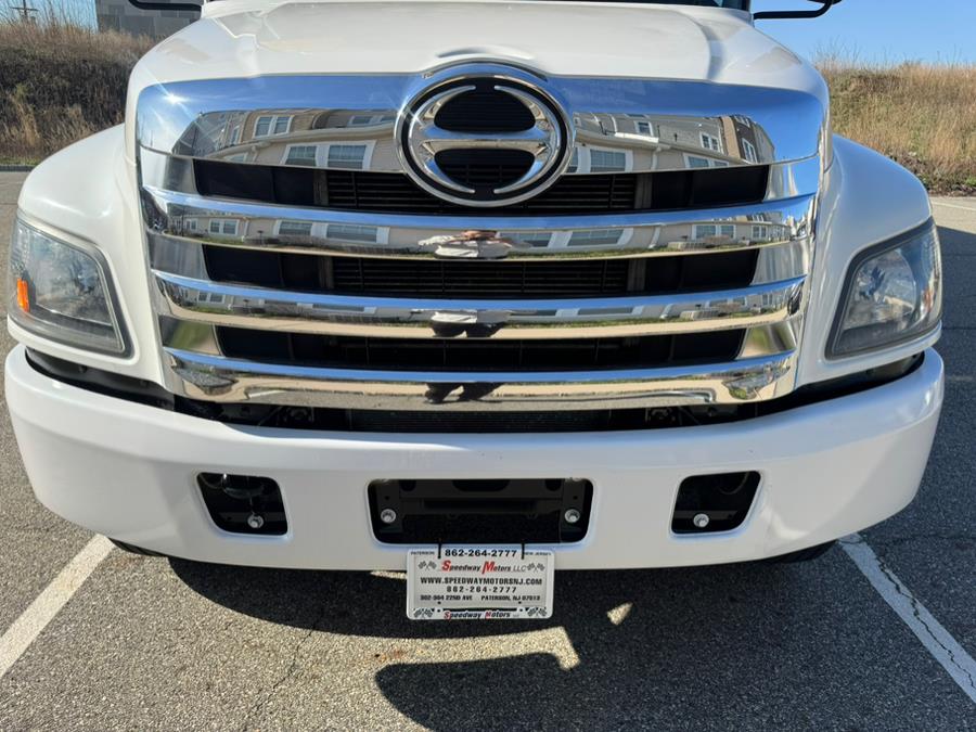 2020 Hino 268A 26 FT BOX ALUMINUM LIFT-GATE, available for sale in Paterson, New Jersey | Speedway Commercial Motors LLC. Paterson, New Jersey 2020 Hino 268A 26 FT BOX ALUMINUM LIFT-GATE, available for sale in Paterson, New Jersey | Speedway Commercial Motors LLC. Paterson, New Jersey