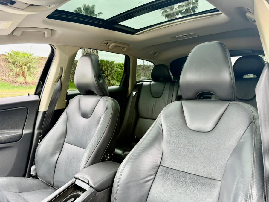 2010 Volvo XC60 FWD 4dr 3.2L w/Moonroof, available for sale in Tarzana, California | Ivanna Auto. Tarzana, California 2010 Volvo XC60 FWD 4dr 3.2L w/Moonroof, available for sale in Tarzana, California | Ivanna Auto. Tarzana, California