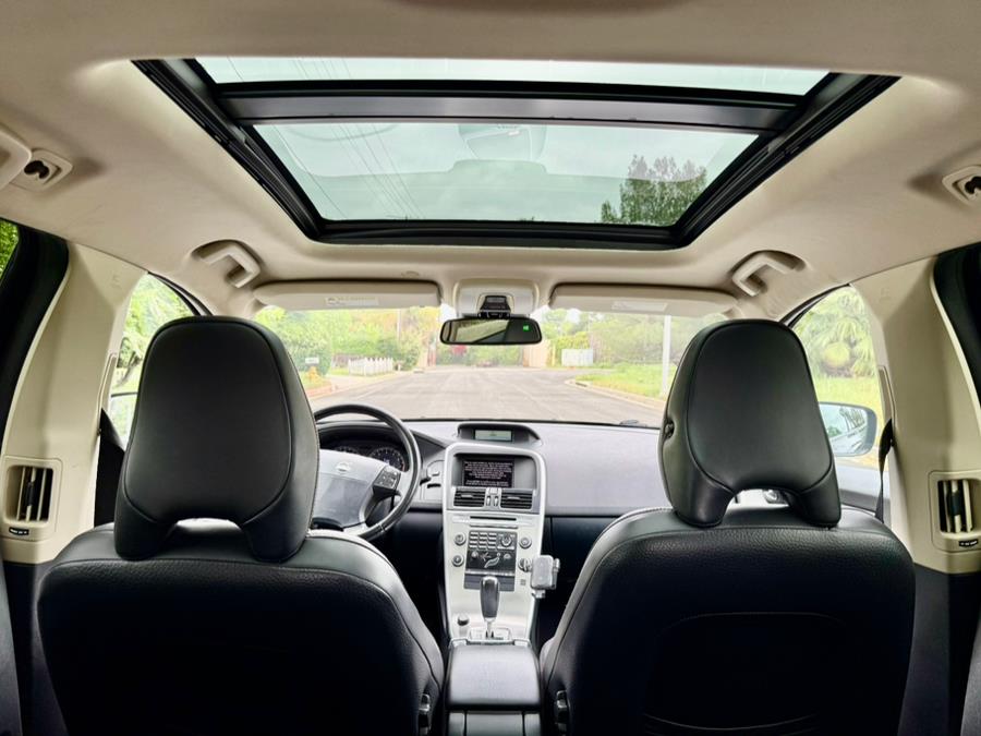 2010 Volvo XC60 FWD 4dr 3.2L w/Moonroof, available for sale in Tarzana, California | Ivanna Auto. Tarzana, California 2010 Volvo XC60 FWD 4dr 3.2L w/Moonroof, available for sale in Tarzana, California | Ivanna Auto. Tarzana, California