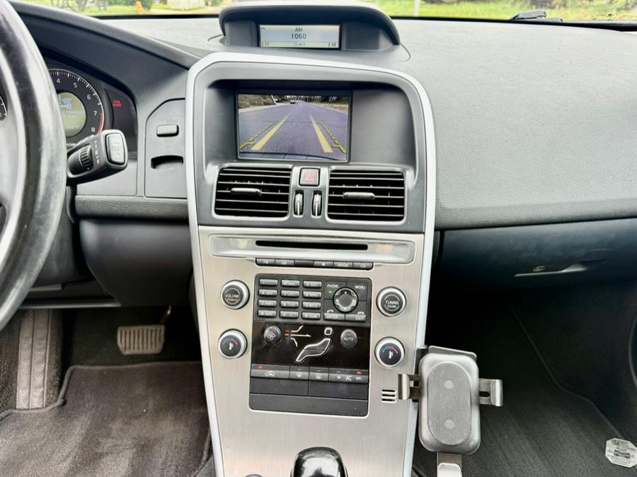 2010 Volvo XC60 FWD 4dr 3.2L w/Moonroof, available for sale in Tarzana, California | Ivanna Auto. Tarzana, California 2010 Volvo XC60 FWD 4dr 3.2L w/Moonroof, available for sale in Tarzana, California | Ivanna Auto. Tarzana, California