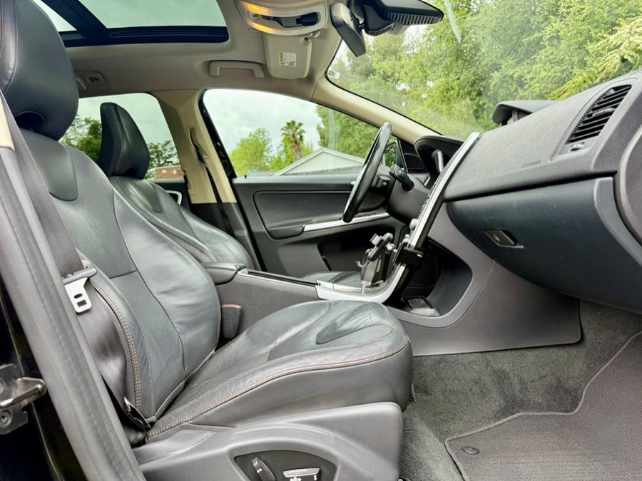 2010 Volvo XC60 FWD 4dr 3.2L w/Moonroof, available for sale in Tarzana, California | Ivanna Auto. Tarzana, California 2010 Volvo XC60 FWD 4dr 3.2L w/Moonroof, available for sale in Tarzana, California | Ivanna Auto. Tarzana, California