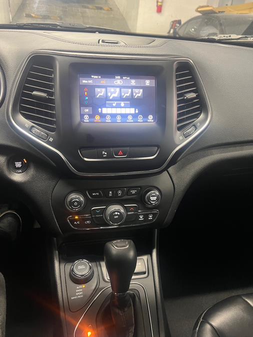 2019 Jeep Cherokee Latitude Plus 4x4, available for sale in Bridgeton, New Jersey | Elite Auto Retailer, LLC. Bridgeton, New Jersey 2019 Jeep Cherokee Latitude Plus 4x4, available for sale in Bridgeton, New Jersey | Elite Auto Retailer, LLC. Bridgeton, New Jersey