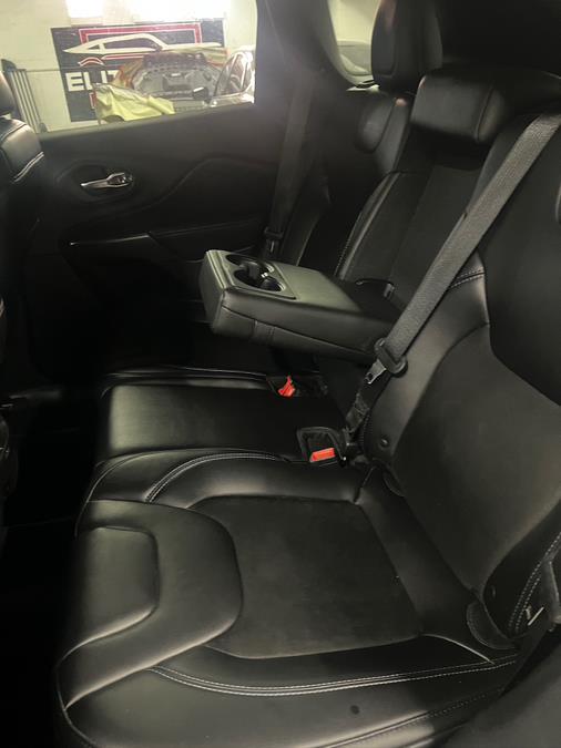 2019 Jeep Cherokee Latitude Plus 4x4, available for sale in Bridgeton, New Jersey | Elite Auto Retailer, LLC. Bridgeton, New Jersey 2019 Jeep Cherokee Latitude Plus 4x4, available for sale in Bridgeton, New Jersey | Elite Auto Retailer, LLC. Bridgeton, New Jersey