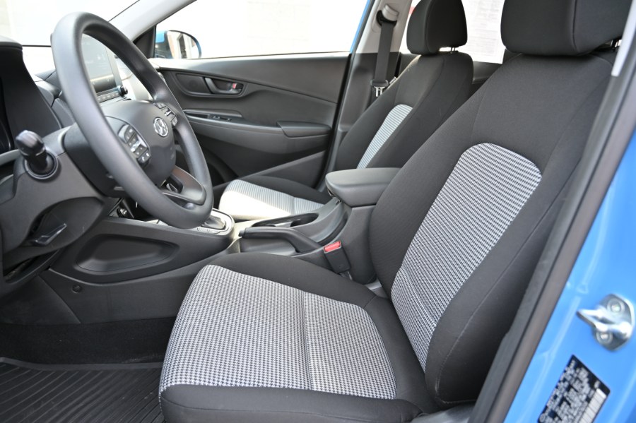 2022 Hyundai Kona SE Auto AWD, available for sale in Waterbury, Connecticut | Highline Car Connection. Waterbury, Connecticut 2022 Hyundai Kona SE Auto AWD, available for sale in Waterbury, Connecticut | Highline Car Connection. Waterbury, Connecticut