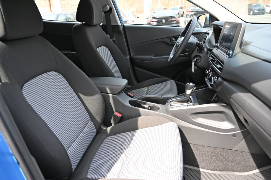 2022 Hyundai Kona SE Auto AWD, available for sale in Waterbury, Connecticut | Highline Car Connection. Waterbury, Connecticut 2022 Hyundai Kona SE Auto AWD, available for sale in Waterbury, Connecticut | Highline Car Connection. Waterbury, Connecticut