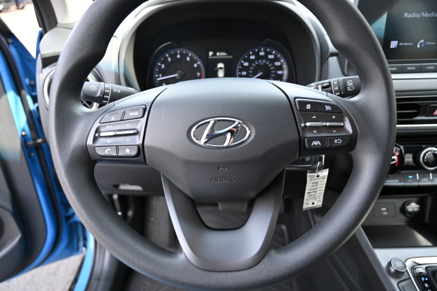 2022 Hyundai Kona SE Auto AWD, available for sale in Waterbury, Connecticut | Highline Car Connection. Waterbury, Connecticut 2022 Hyundai Kona SE Auto AWD, available for sale in Waterbury, Connecticut | Highline Car Connection. Waterbury, Connecticut