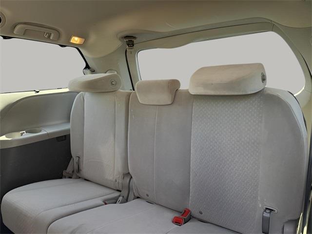 2015 Toyota Sienna LE, available for sale in Stratford, Connecticut | Wiz Leasing Inc. Stratford, Connecticut 2015 Toyota Sienna LE, available for sale in Stratford, Connecticut | Wiz Leasing Inc. Stratford, Connecticut