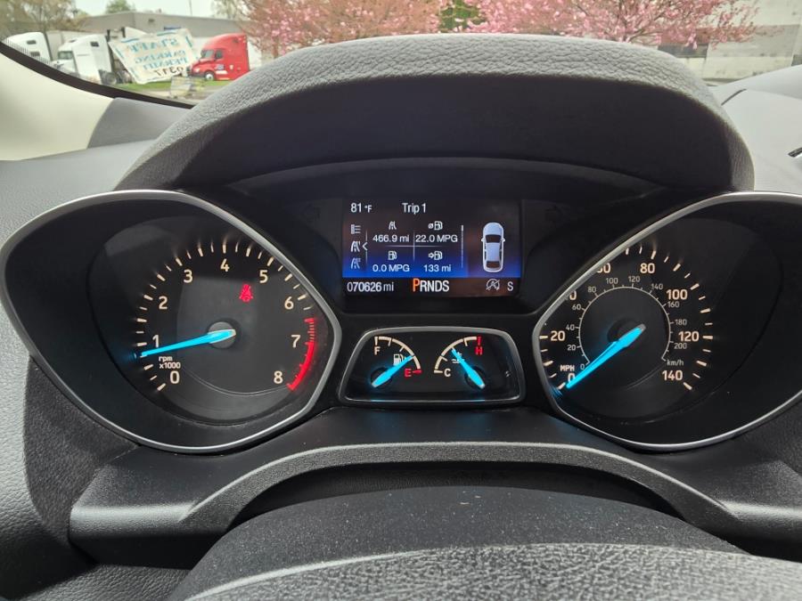 2017 Ford Escape SE 4WD, available for sale in Philadelphia, Pennsylvania | Eugen's Auto Sales & Repairs. Philadelphia, Pennsylvania 2017 Ford Escape SE 4WD, available for sale in Philadelphia, Pennsylvania | Eugen's Auto Sales & Repairs. Philadelphia, Pennsylvania