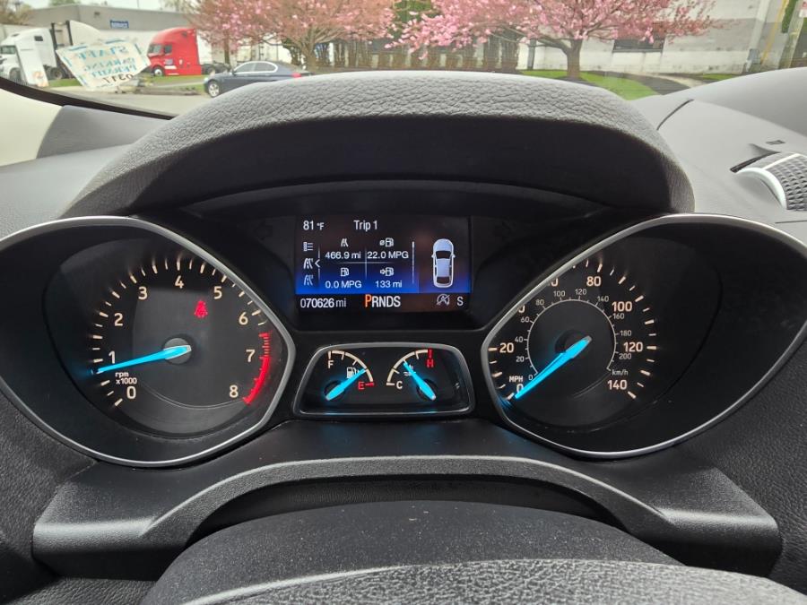 2017 Ford Escape SE 4WD, available for sale in Philadelphia, Pennsylvania | Eugen's Auto Sales & Repairs. Philadelphia, Pennsylvania 2017 Ford Escape SE 4WD, available for sale in Philadelphia, Pennsylvania | Eugen's Auto Sales & Repairs. Philadelphia, Pennsylvania