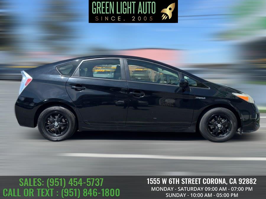 2013 Toyota Prius 5dr HB Two (Natl), available for sale in Corona, California | Green Light Auto. Corona, California 2013 Toyota Prius 5dr HB Two (Natl), available for sale in Corona, California | Green Light Auto. Corona, California