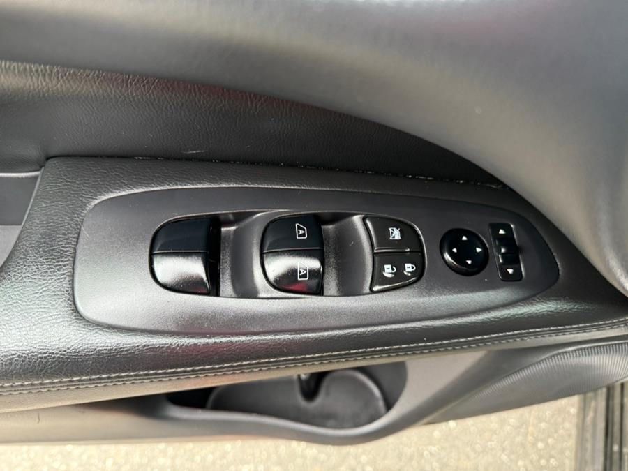 2017 Nissan Pathfinder Platinum 4WD, available for sale in Philadelphia, Pennsylvania | Eugen's Auto Sales & Repairs. Philadelphia, Pennsylvania 2017 Nissan Pathfinder Platinum 4WD, available for sale in Philadelphia, Pennsylvania | Eugen's Auto Sales & Repairs. Philadelphia, Pennsylvania